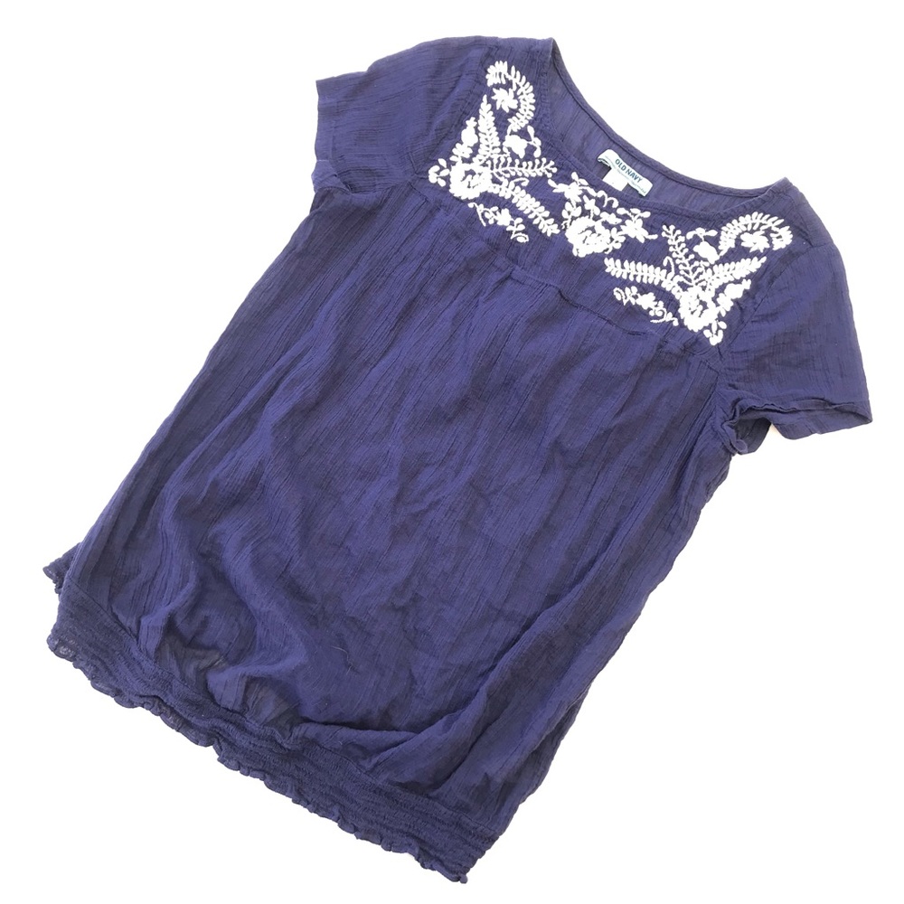 Old Navy Blue White Floral Embroider Maternity Top